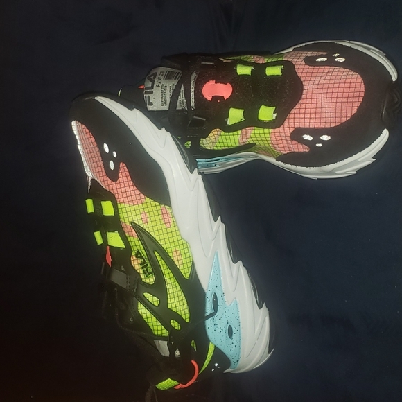 Fila Shoes - New Fila RAY TRACER EVO sizes 9mn equals 11.5 wmn